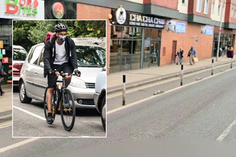 Cyclists and the controversial road markers
