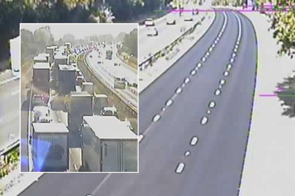 Drivers are experiencing long delays on the M4 this morning