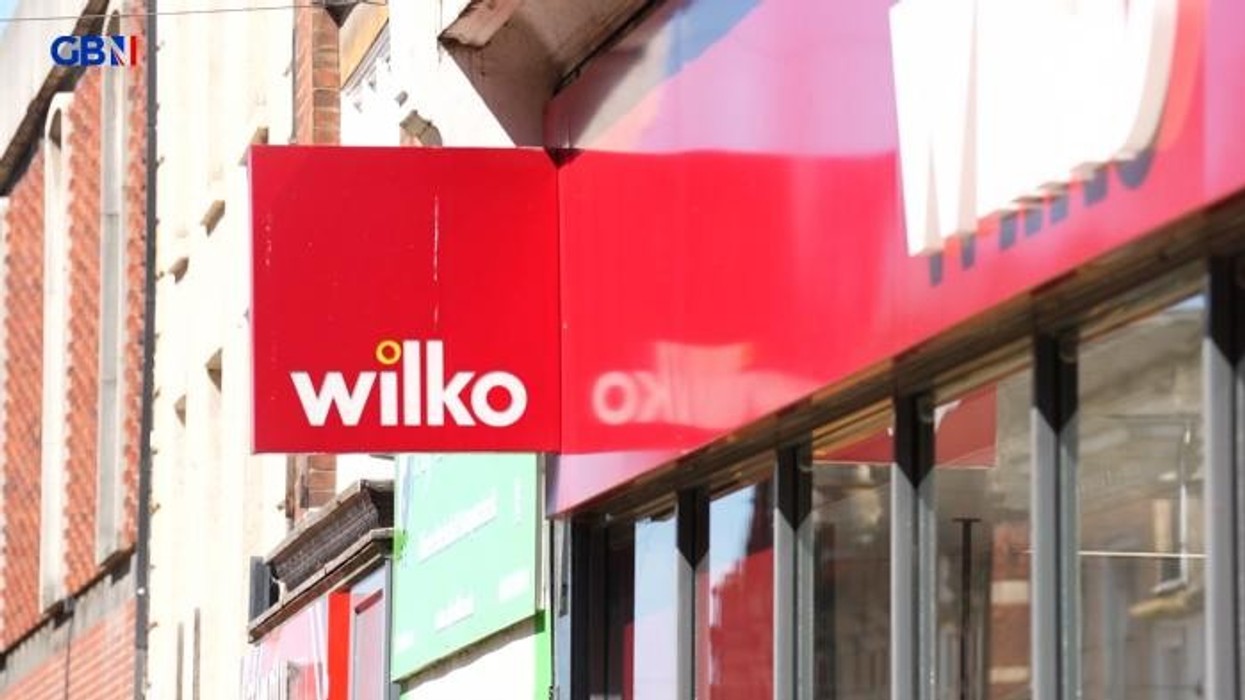 Popular high street chain to file for administration putting 281 stores at risk of closure