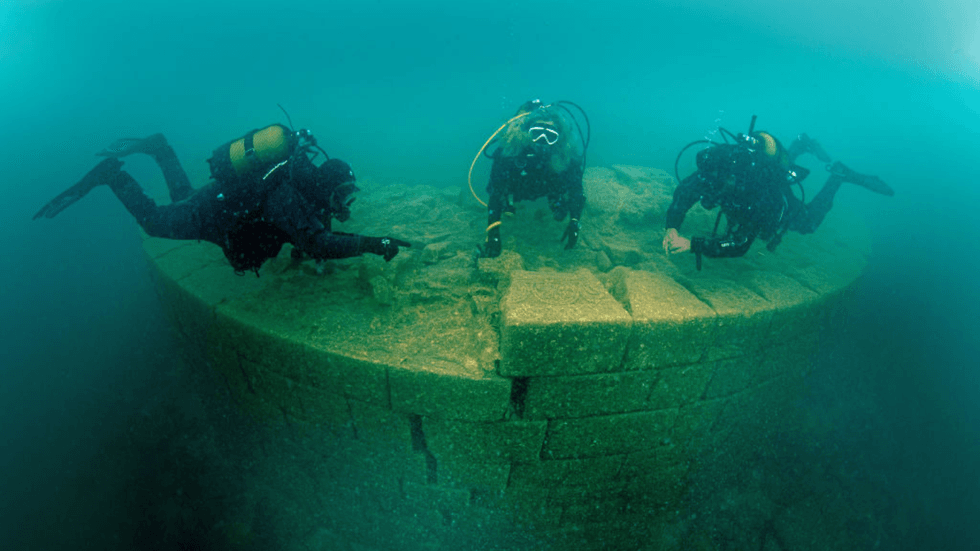 Lake Van underwater ruins