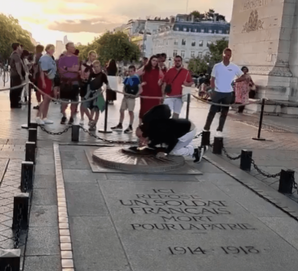 Paris's Tomb of the Unknown Soldier