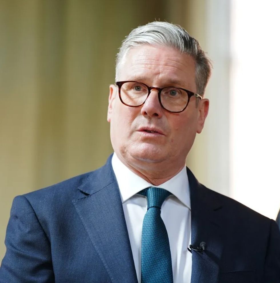 Starmer previously took \u00a36,000 worth of freebies when he came into
