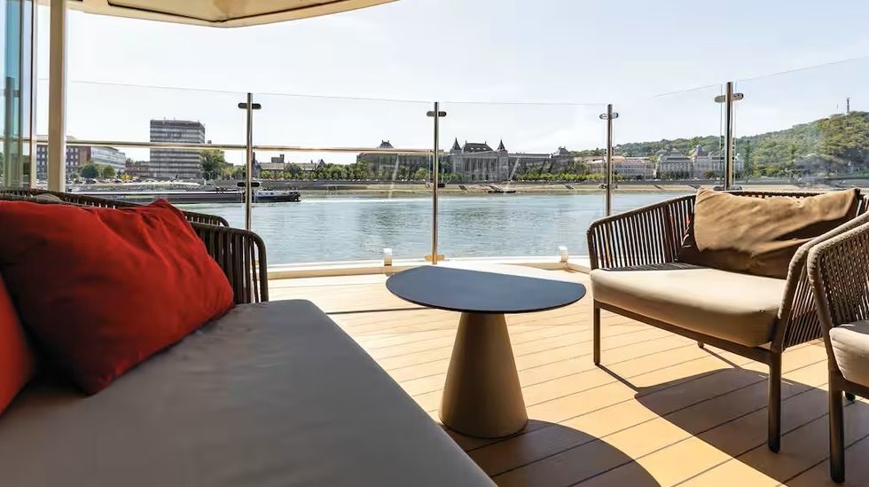 TUI Aria outdoor area