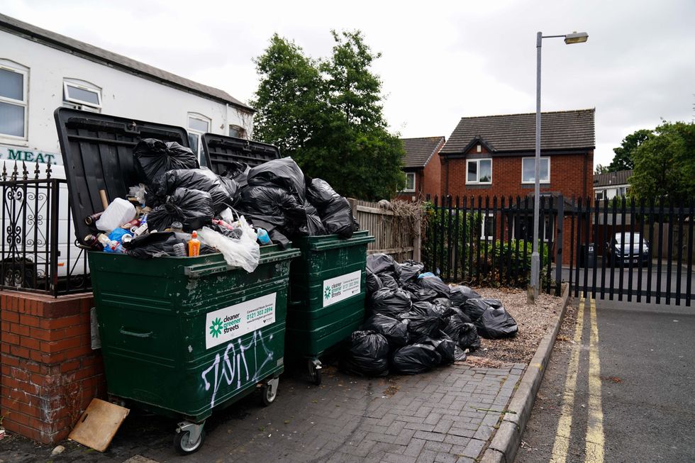 \u200bBins remain uncollected in Birmingham